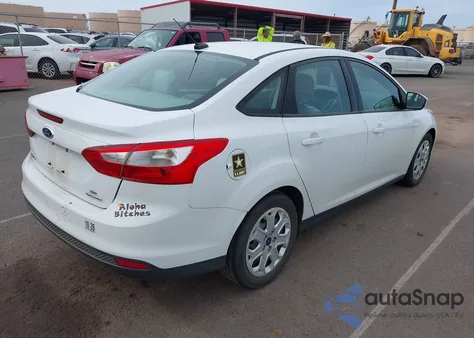 2012 Ford Focus Se из США, поврежденный, VIN 1FAHP3F27CL455851